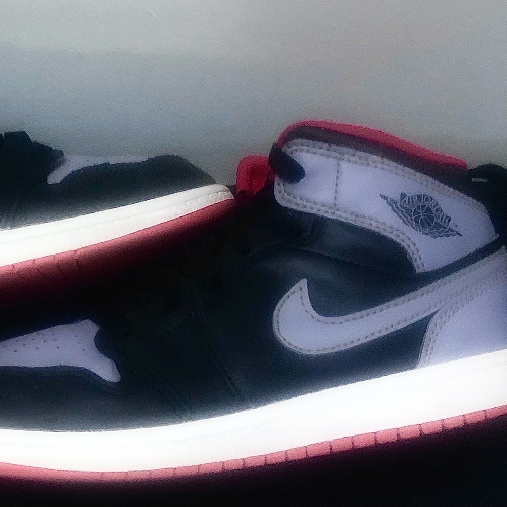 Nike Air Jordan’s 1’s youth size 3 they are in great shape and look new still,